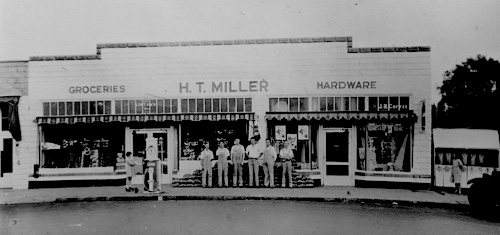 HT Miller Store in 1925